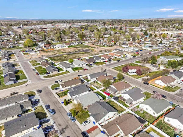 $339,999 | 1008 South Date Street, Jerome, ID 83338