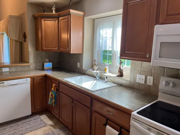 $380,000 | 8903 North Clearwater Drive, Zeeland, MI 49464