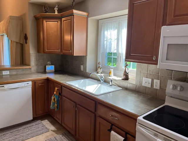 $380,000 | 8903 North Clearwater Drive, Zeeland, MI 49464