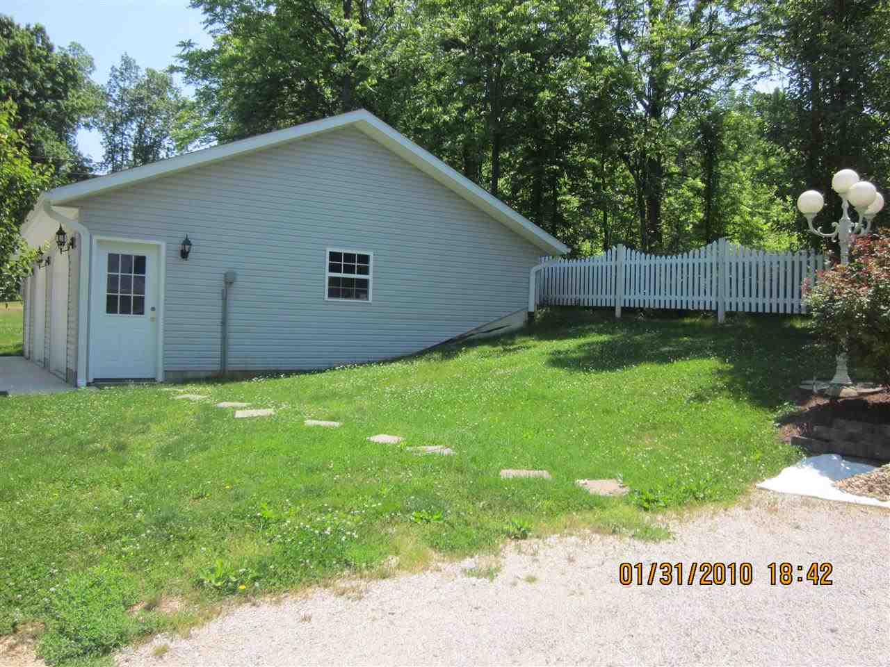 3091 Mt Pleasant Road Bedford, IN 47421 - Photo 3 of 17