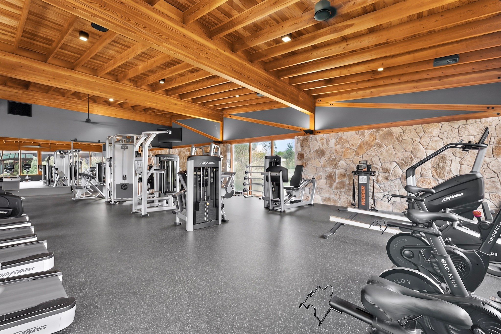 941 Legends Lane Georgetown, TX 78628 - Photo 38 of 40 Award wining amenity center gym