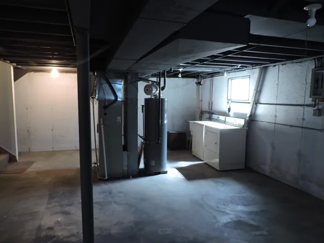 $399,900 | 407 Beechwood Drive, Westmont, IL 60559