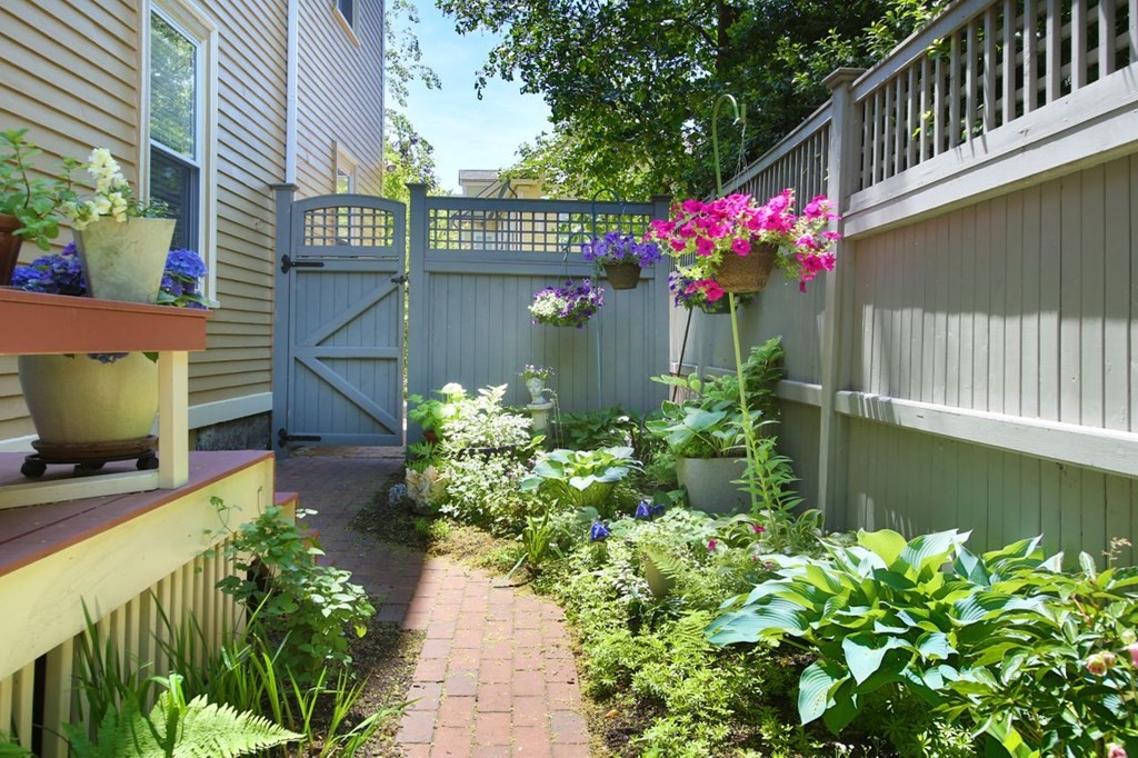 7 Warren Square, Unit 1 Boston, MA 02130 - Photo 23 of 26