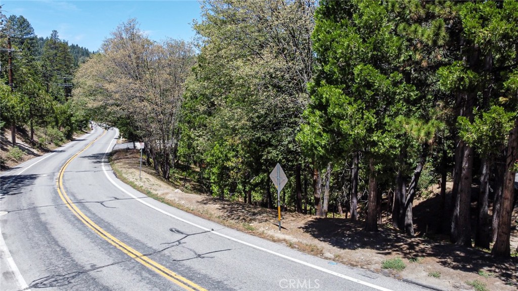 180 Grass Valley Road, Unit 5 Lake Arrowhead, CA 92352 - Photo 10 of 12 a view of a street view