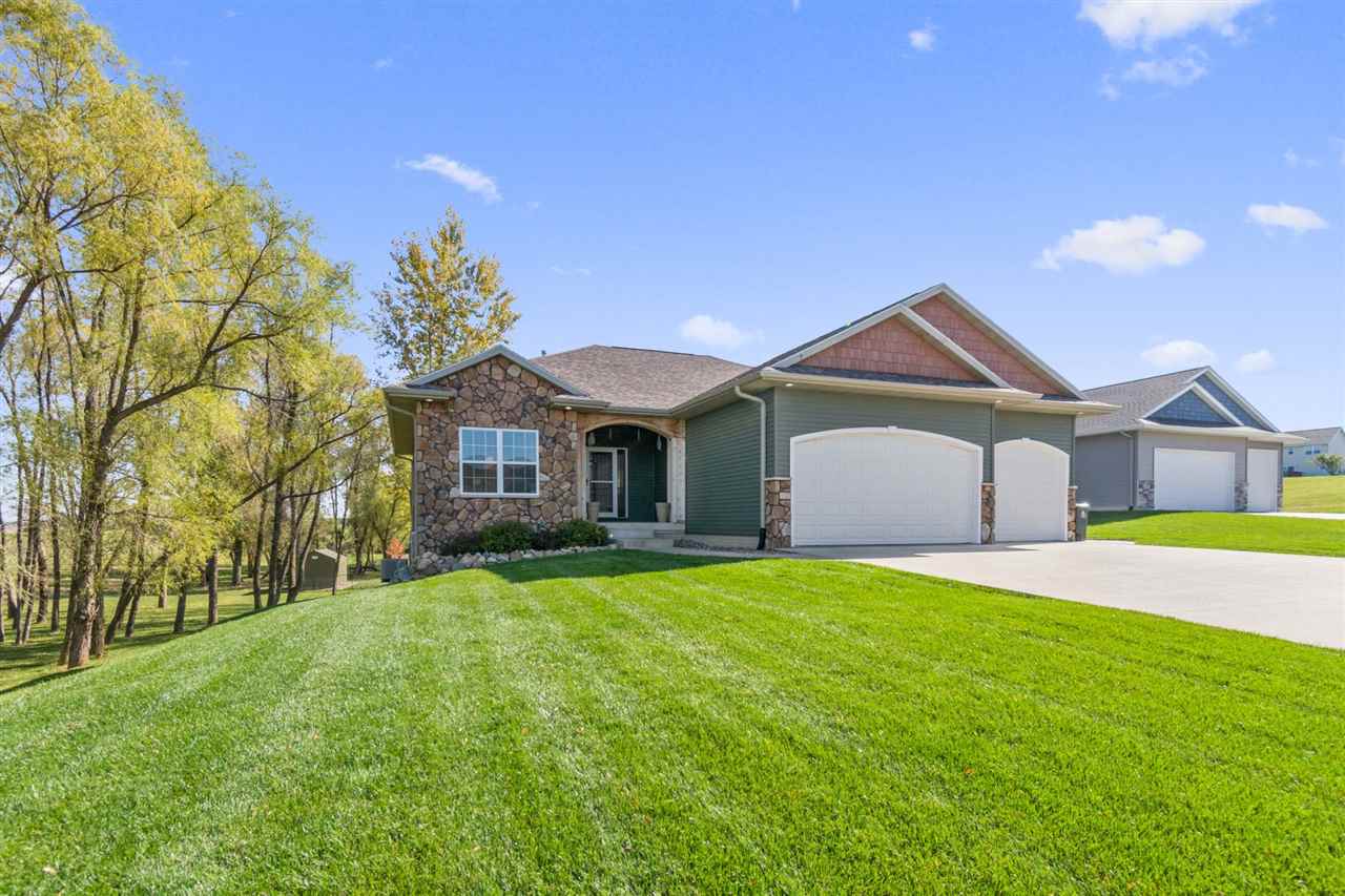 3121 Falcon View Road Southwest Cedar Rapids, IA 52404 - Photo 1 of 7 Gallery Image 1