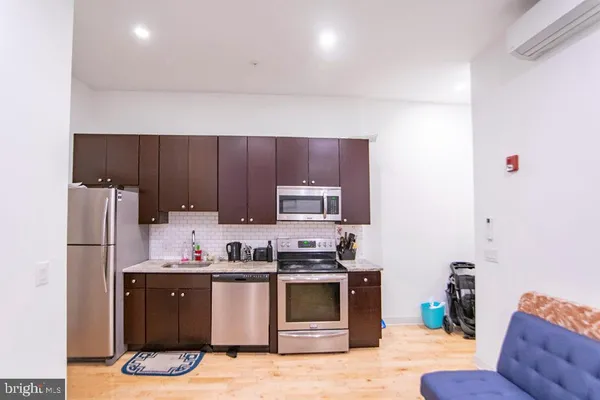 $1,875 | 1310 Spruce Street, Unit 202, Philadelphia, PA 19107