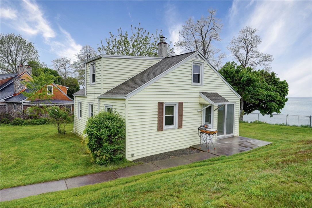 904 Lake Road Webster, NY 14580 - Photo 32 of 43