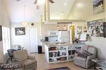 $1,500 | 907 Cape Coral Parkway West, Cape Coral, FL 33914