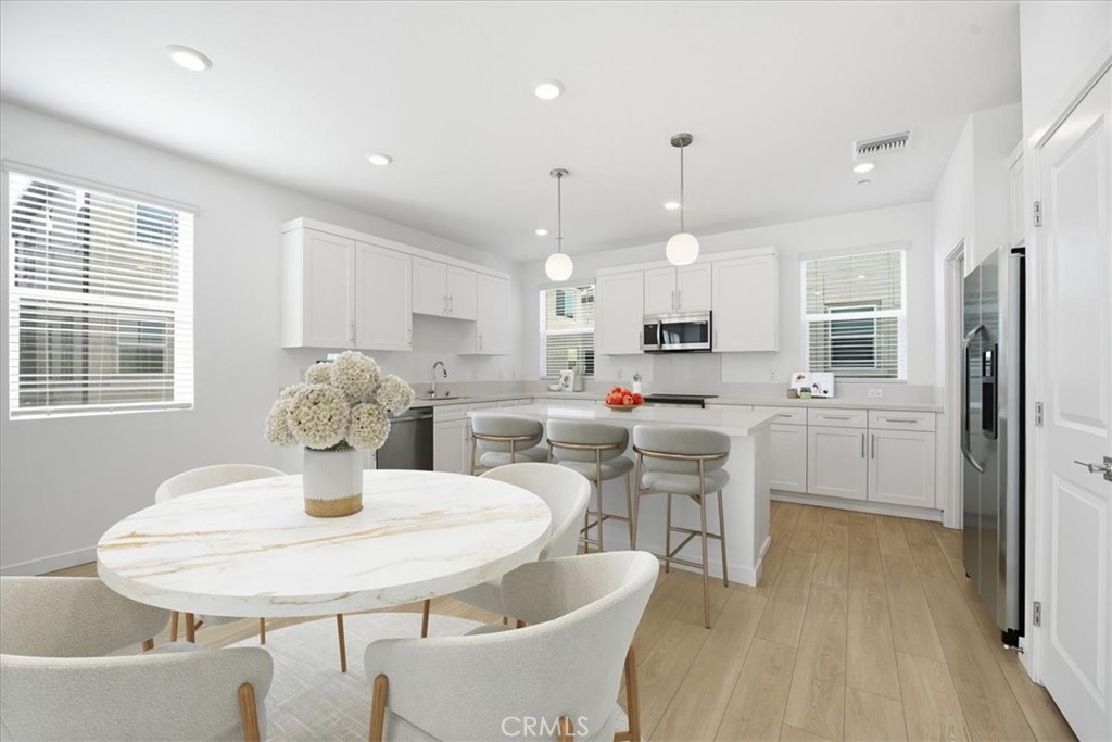 9324 Via Azul Pico Rivera, CA 90660 - Photo 10 of 33 PHOTOS ARE OF MODEL MATCH