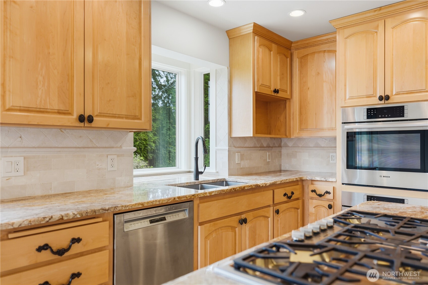 3821 Shelby Road Lynnwood, WA 98087 - Photo 9 of 40