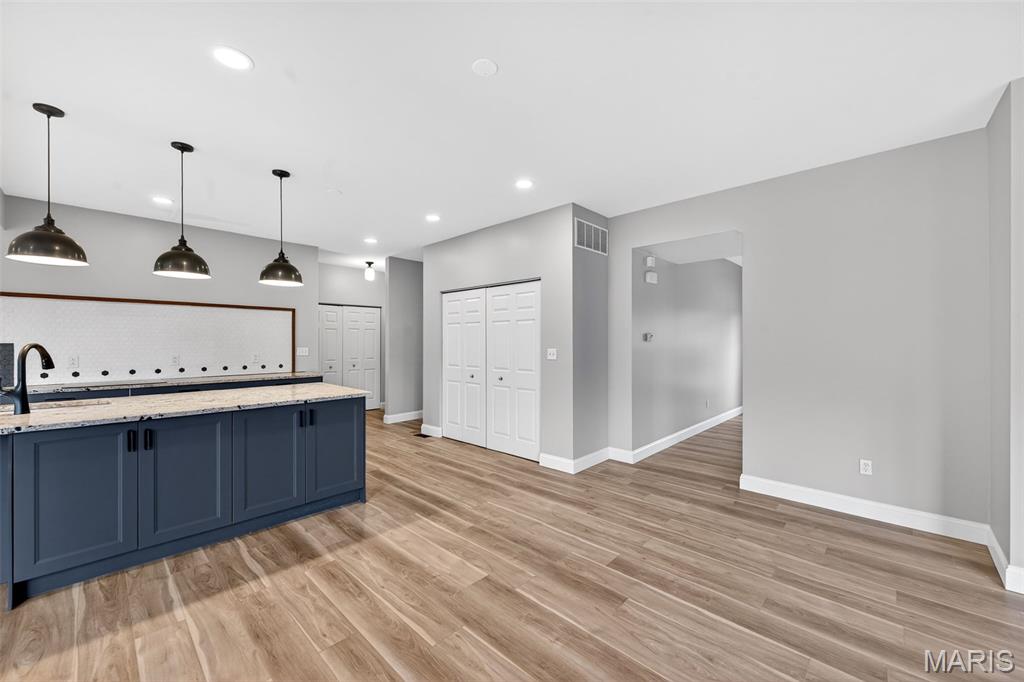 1290 Shorewind Trail St. Charles, MO 63303 - Photo 14 of 48