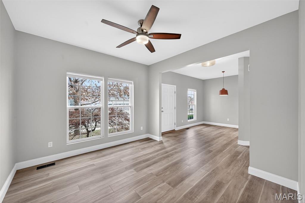 1290 Shorewind Trail St. Charles, MO 63303 - Photo 6 of 48