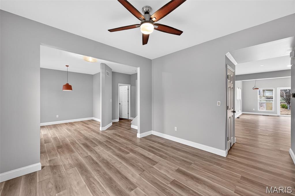 1290 Shorewind Trail St. Charles, MO 63303 - Photo 7 of 48