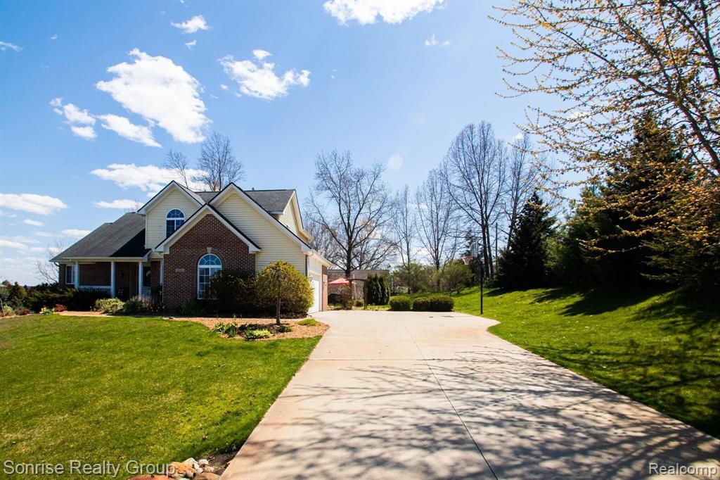 5225 Whitaker Road Linden, MI 48451 - Photo 3 of 29