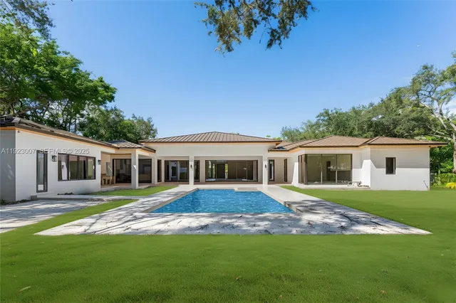$9,950,000 | 6840 Southwest 92nd Street, Pinecrest, FL 33156