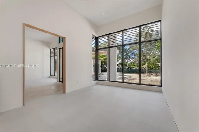$9,950,000 | 6840 Southwest 92nd Street, Pinecrest, FL 33156