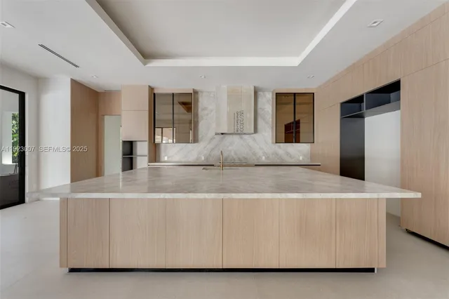 $9,950,000 | 6840 Southwest 92nd Street, Pinecrest, FL 33156