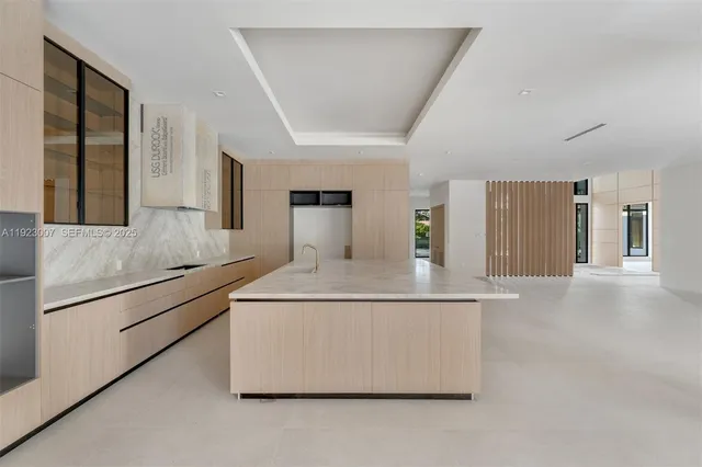 $9,950,000 | 6840 Southwest 92nd Street, Pinecrest, FL 33156