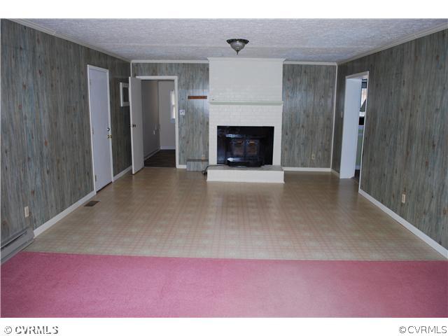 10815 Three Chopt Road Henrico, VA 23233 - Photo 2 of 12 Den/Family/Great Room - Huge Family Room with Fire