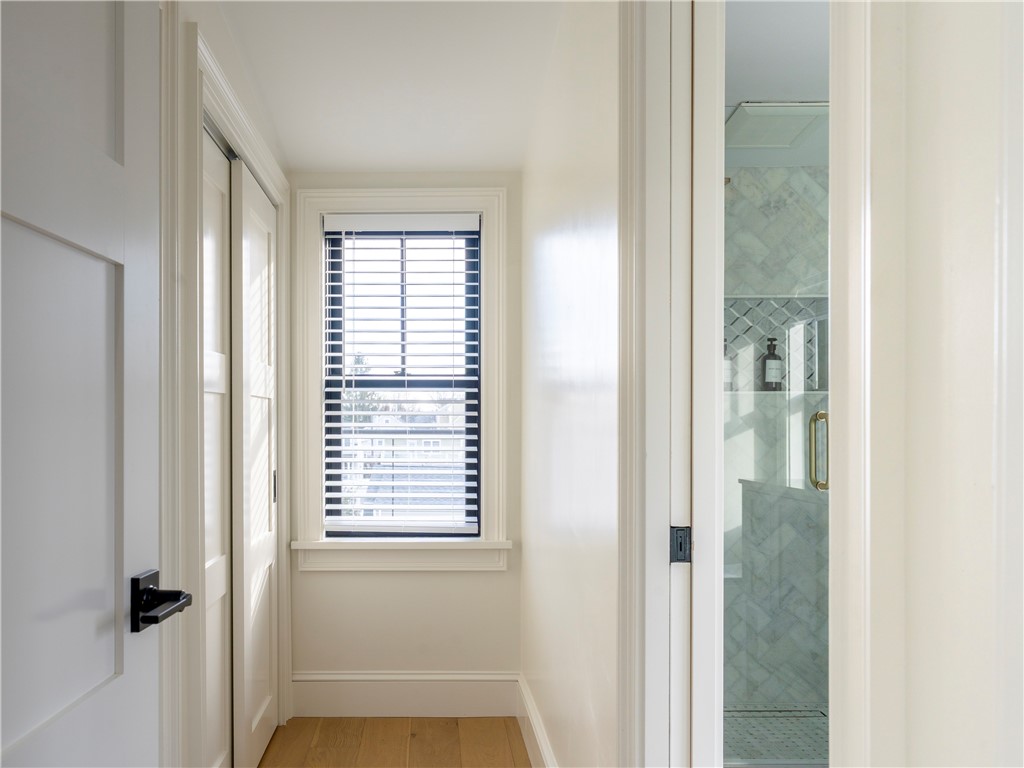 7 Dearborn Street, Unit 3 Newport, RI 02840 - Photo 12 of 16