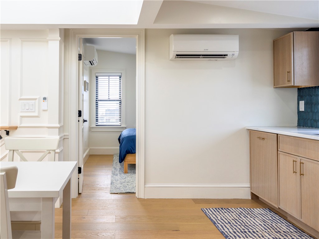 7 Dearborn Street, Unit 3 Newport, RI 02840 - Photo 6 of 16