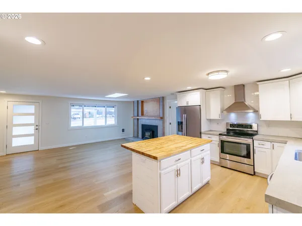 $685,000 | 1382 Northeast Drost Drive, Bend, OR 97701