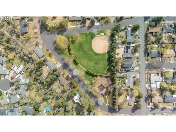 $685,000 | 1382 Northeast Drost Drive, Bend, OR 97701