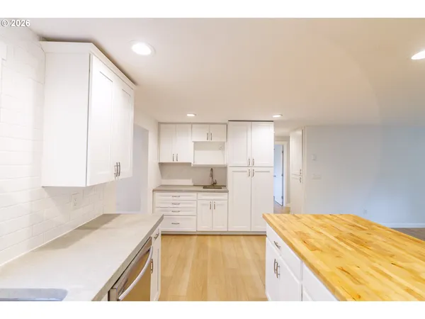 $685,000 | 1382 Northeast Drost Drive, Bend, OR 97701