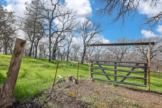 $459,000 | 211 Sunny Hills, Bangor, CA 95901