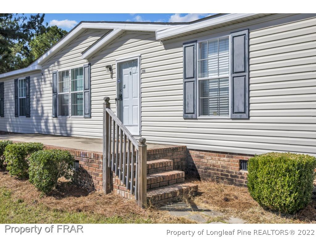 206 Franklin Road Raeford, NC 28376 - Photo 4 of 27 Gallery Image 4