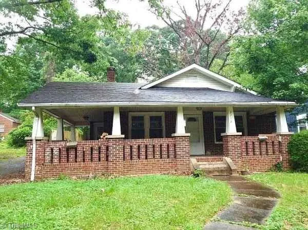 $1,450 | 2712 Greenway Avenue Northwest, Winston-Salem, NC 27105