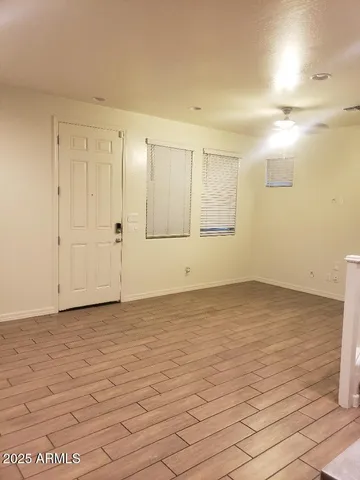 $2,400 | 5750 West Raymond Street, Phoenix, AZ 85043