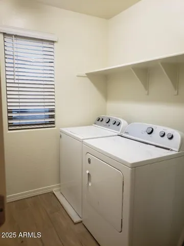 $2,400 | 5750 West Raymond Street, Phoenix, AZ 85043