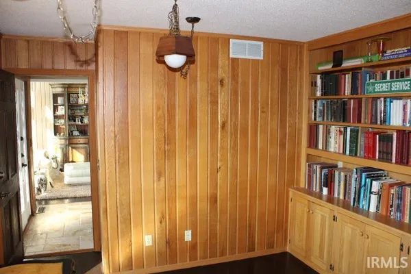 $749,000 | 5933 Hoagland Road, Fort Wayne, IN 46816