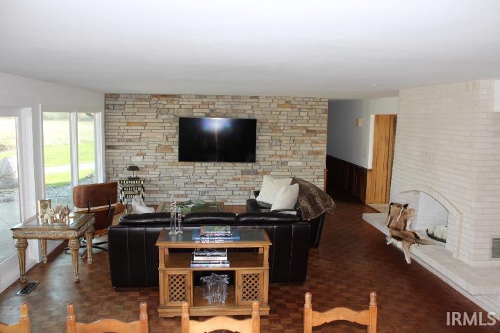 5933 Hoagland Road Fort Wayne, IN 46816 - Photo 5 of 31