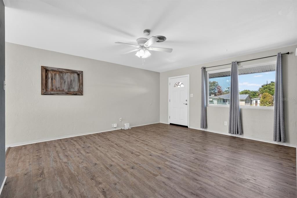 353 Chardon Road Ormond Beach, FL 32174 - Photo 3 of 27