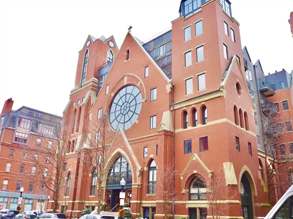 2 Clarendon Street, Unit 204 Boston, MA 02116 - Photo 1 of 13