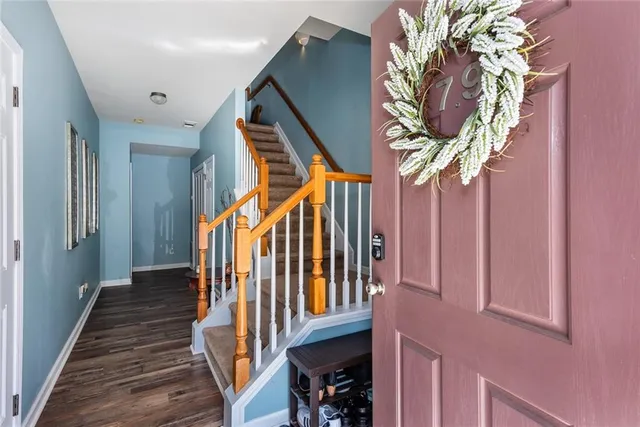 a view of a entryway