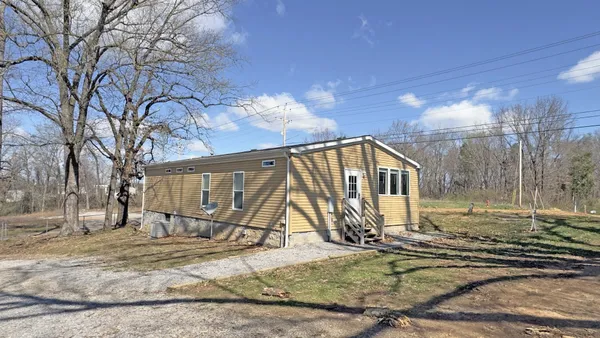 $1,830 | 1501 Thompsonville Lane, Oak Grove, KY 42262