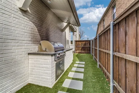 $1,595,000 | 7533 Garonne Street, Dallas, TX 75231