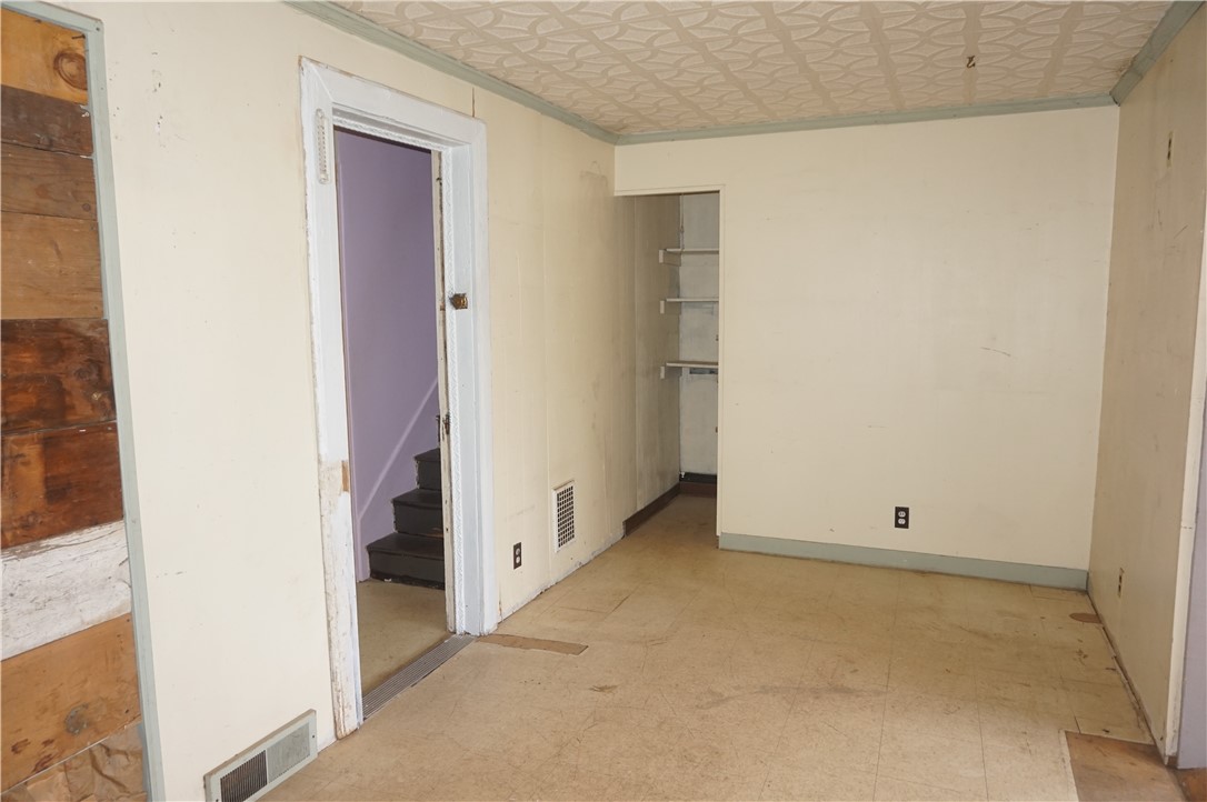 4271 Culver Road Irondequoit, NY 14622 - Photo 10 of 33