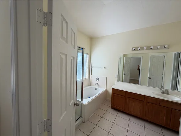 $1,950 | 15814 Granite Mountain Trail, Houston, TX 77049