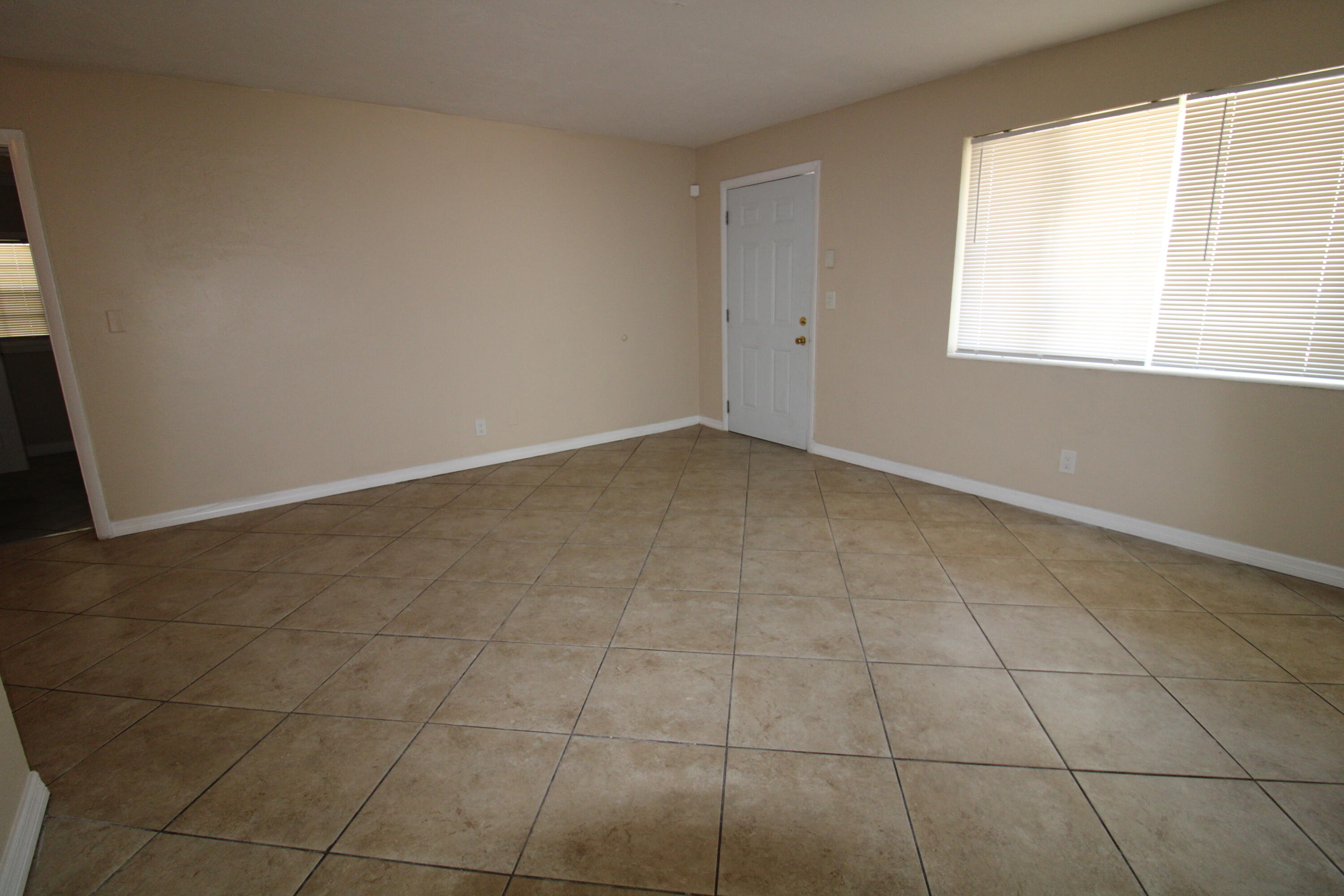 1580 Evergreen Court Riviera Beach, FL 33404 - Photo 16 of 19 IMG_0163