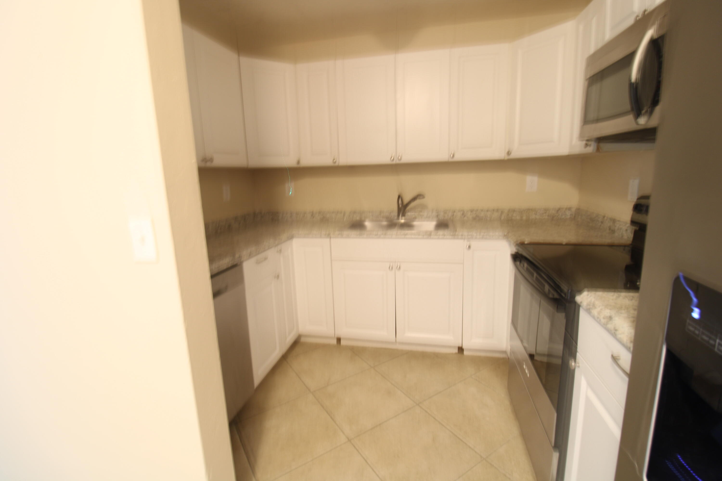 1580 Evergreen Court Riviera Beach, FL 33404 - Photo 4 of 19 IMG_0153