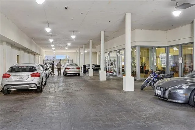 $1,675 | 1201 Canal Street, Unit 425, New Orleans, LA 70112