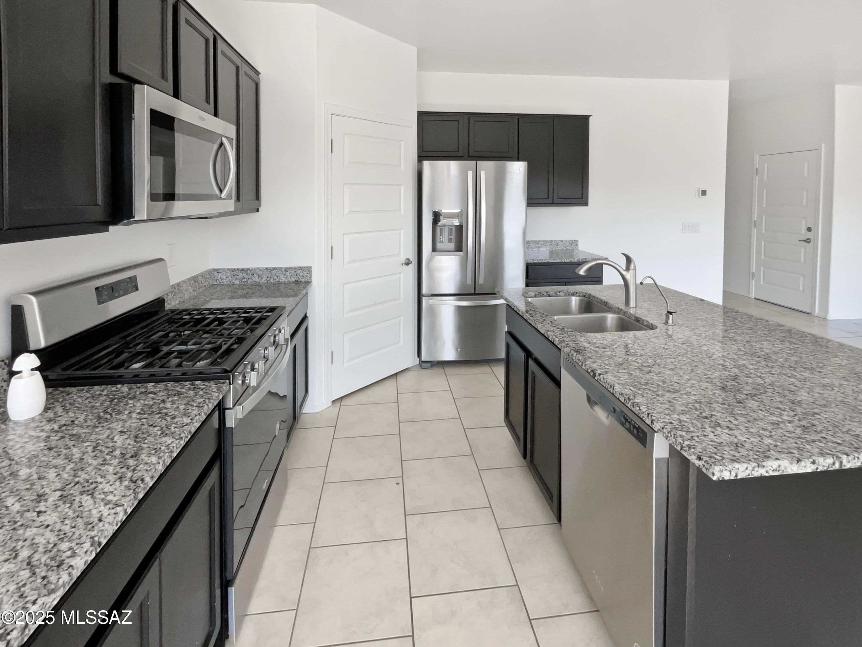 7501 West Teton Road Tucson, AZ 85757 - Photo 6 of 23
