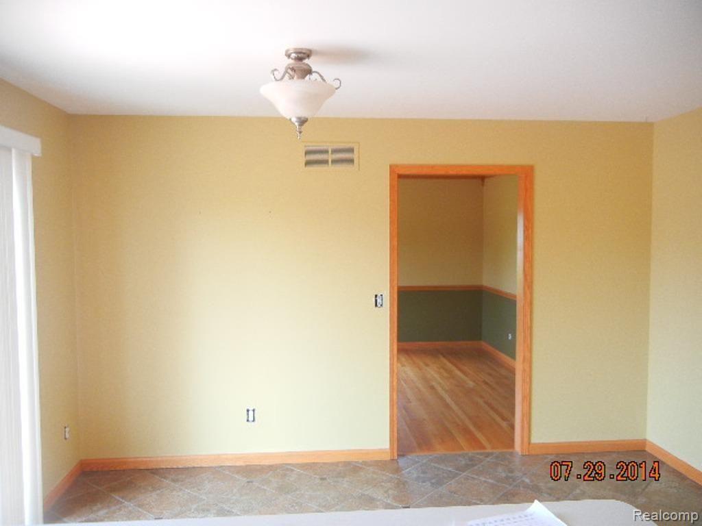 16040 South Duffield Road Byron, MI 48418 - Photo 5 of 21 DSCN0100.jpg