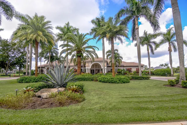 a view of a tennis court