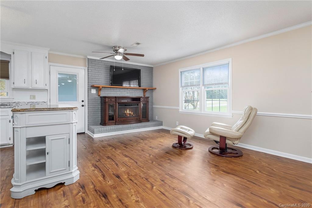 722 Hall Spencer Road Catawba, SC 29704 - Photo 5 of 29
