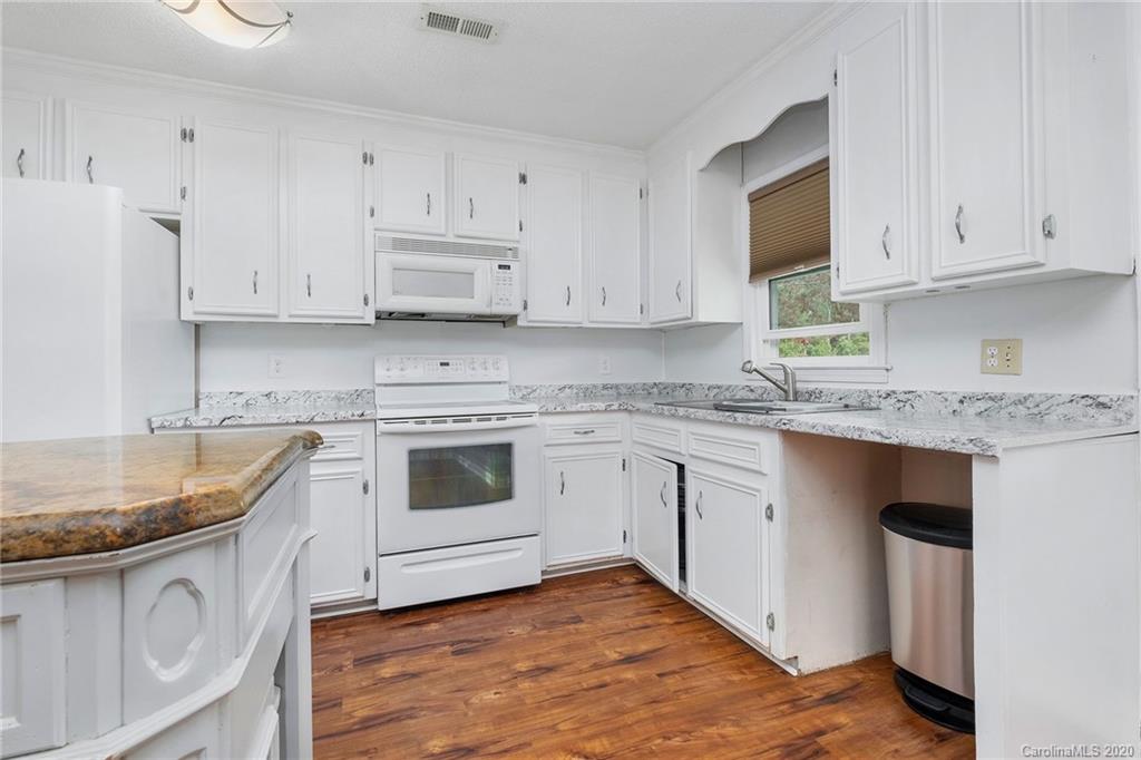 722 Hall Spencer Road Catawba, SC 29704 - Photo 8 of 29